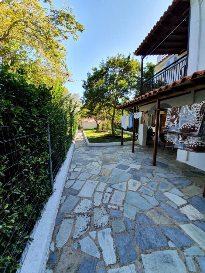 Dionisos Studios And Apts Skiathos Koukounaries Ngoại thất bức ảnh